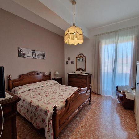 Camere Le Margherite Олбия Екстериор снимка